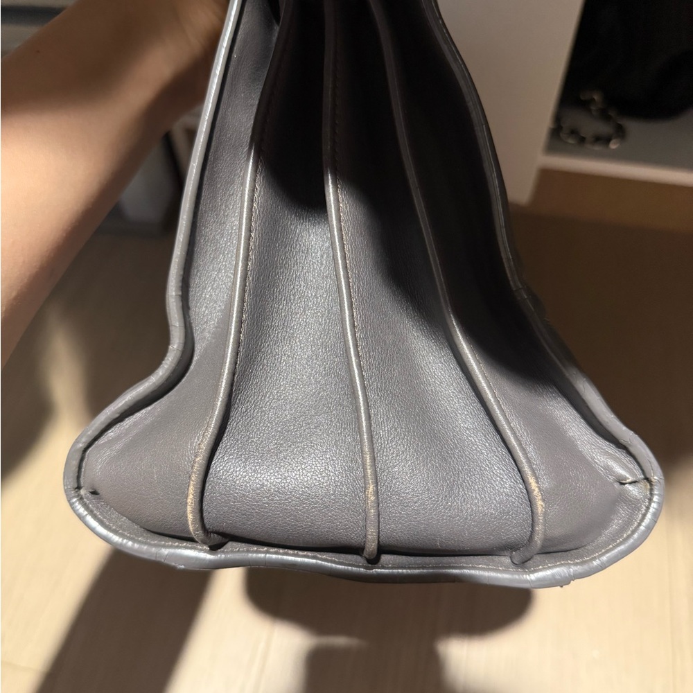 Saint Laurent Grey Small Sac de Jour - Picture 6 of 16